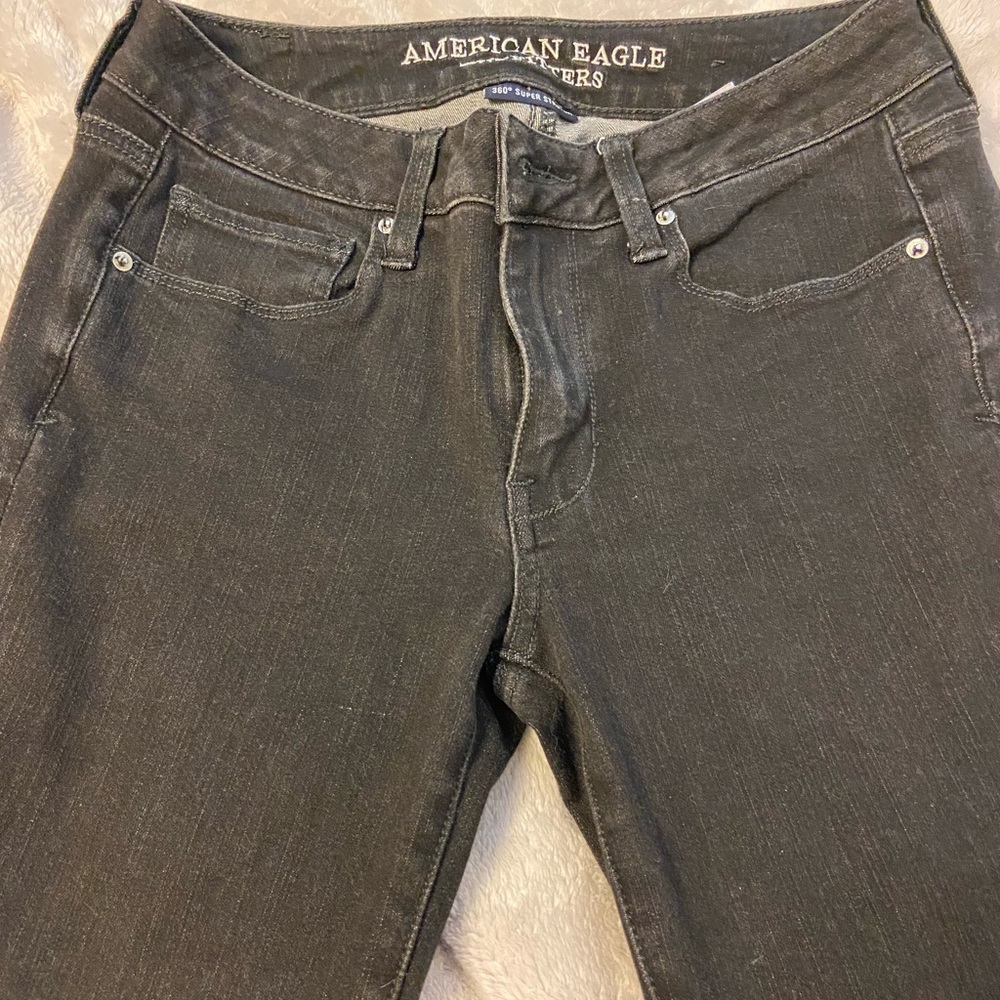 EUC American Eagle Black skinny Jeans